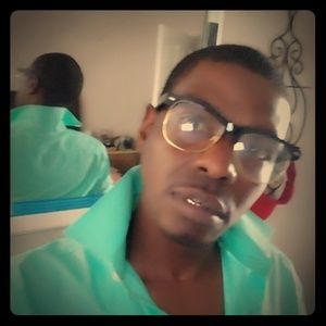 Meet your Posher, So